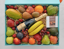 Load image into Gallery viewer, Chandon Fruit hamper

