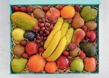Load image into Gallery viewer, The Classic Fruit Only Hamper
